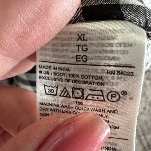 OLD NAVY 'The Classic' with "Love" on Pocket Gingham Women's Button Down sz XLTG - Picture 7 of 10